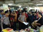 dinas-perindustrian-dan-perdagangan-gowa-bersama-polres-gowa_20180607_115617.jpg