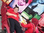 dpd-pdip-sulsel-rudy-p-goni-saat-mendonorkan.jpg