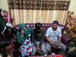 dua-nelayan-selamat-tiba-di-desa-tongke-tongke-yakni-taufik-dan-ifar.jpg