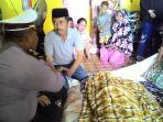 dua-pelajar-perempuan-di-kecamatan-tanasitolo-kabupaten-wajo.jpg