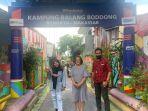 ellen-jacqueline-patandianan-56-tengah-dan-kepala-unit-bri-unit-mangasa-mudassir.jpg