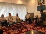 ellong-tjandra-dengan-plt-gubernur-sulsel-andi-sudirman-sulaiman.jpg