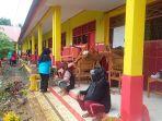 endapan-lumpur-di-ruangan-kelas-SD-17-Lempokasi-Suli.jpg