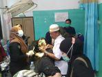 eva-sedang-menerima-perawatan-intensif-di-puskesmas-bantimurung.jpg