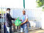 fakultas-pertanian-universitas-bosowa-membagikan-100-bantuan-bahan-pangan.jpg