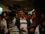 gede-pasek-mengumpulkan.jpg