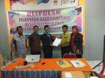golkar-soppeng-menyerahkan-lpsdk-ke-kpu.jpg