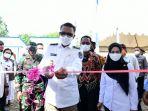 gubernur-sulawesi-selatan-sulsel-nurdin-abdullah-menyerahkan-50-unit-rumah-hunian-tetap1.jpg
