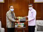 gubernur-sulsel-nurdin-abdullah-bertemu-dengan-executif-general-manager-egm-pertamina.jpg
