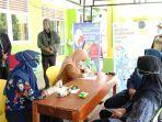 gugus-tugas-covid-19-enrekang-melakukan-pemeriksaan-suhu-tubuh-kepada-sembilan-mahasiswa-kkn.jpg