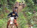 gunakan-motor-trail-moxart-menyalurkan-bantuan-ke-korban-banjir-bandang-luwu-utara.jpg
