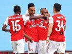 hasil-semifinal-piala-fa-arsenal-ke-final-video-brace-aubameyang-hempaskan-manchester-city.jpg