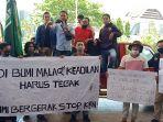 hmi-cabang-manakarra-unjuk-rasa-di-perempatan-jl-ahmad-kirang-6112020.jpg