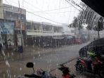 hujan-deras-landa-jl-gunung-bawakaraeng.jpg