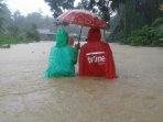 hujan-deras-mengakibatkan-sebagian-wilayah-luwu-banjir.jpg