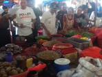 iksan-iskandar-kunjungi-pasar-turatea_20160603_121251.jpg