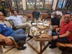 ilham-arief-sirajuddin-makan-malam-bareng-sarjan-tahir-wakil-ketua-bidang-pertimbangan-dpp.jpg