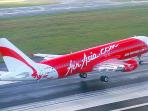 ilustrasi-airasia-terbang.jpg