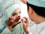 ilustrasi-menikah-muharram_20170921_143703.jpg