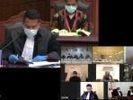 imam-munandar-saat-membacakan-eksepsi-pada-sidang-lanjutan-php.jpg
