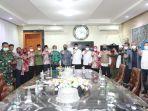 irjen-pol-boy-rafli-amar-kiri-silatuhrami-kebangsaan-dengan-walikota-makassar.jpg