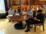 irman-yasin-limpo-alias-none-menjadi-pembicara-dalam-diskusi-dialog-publik.jpg