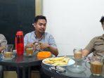 is-walhi-sulsel-bersilaturahmi-di-kantin-tribun-tim.jpg