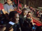jacksen-f-tiago-saat-datang-berada-di-tribun-utama-stadion-mattoanging.jpg