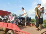 jajaran-polsek-bajeng-menggerebek-lokasi-judi-sabung-ayam-bajeng-gowa.jpg