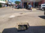 jalan-rusak-depan-pasar-baru-bantaeng-belum-mendapat-perhatian-dari-pemerintah.jpg