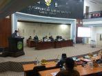 juru-bicara-fraksi-gerindra-sarkawi-a-hamid-pada-rapat-paripurna1.jpg