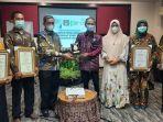 kabupaten-wajo-mendapat-penghargaan-nasional-sanitasi-total-berbasis-masyarakat.jpg