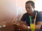 kades-langkura_20160905_154906.jpg<pf>kades-langkura-jomblo_20160905_155021.jpg