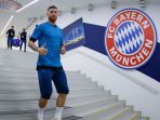 kapten-real-madrid-sergio-ramos-bersiap-menjajal-lapangan-allianz-arena_20180425_083452.jpg