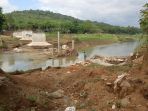 kecamatan-tanralili-belum-rampung_20170511_194616.jpg