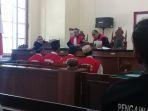 keempat-terdakwa-atas-nama-firman-alias-emmang.jpg