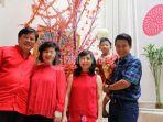 keluarga-besar-john-theodore.jpg<pf>keluarga-besar-john-theodore-1.jpg