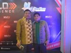 kepala-bagian-humas-pemkab-sinjai-muh-sabir-syur-bersama-kabag-humas-pinrang_20180309_222403.jpg
