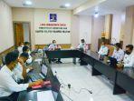 kepala-kantor-wilayah-kemenkumham-sulsel-harun-sulianto-bersama-tim-pengembangan-inovasi.jpg