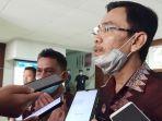 kepala-kanwil-kemenkumham-sulbar-h-anwar-diwawancarai-usai-menerima-pendemo.jpg