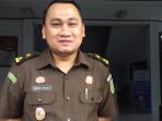kepala-seksi-pidana-umum-kasi-pidum-kejari-bone-adnan-hamzah_20161012_190823.jpg
