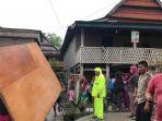 ketahuan-punya-hubungan-cintar-terlarang-warga-murka-dan-bongkar-rumah-pelaku-gini-selanjutnya.jpg
