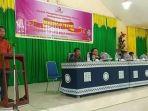 ketua-bawaslu-mamasa-rustam-saat-menyampaikan-sambutan.jpg