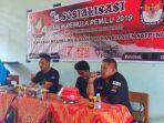 ketua-panwascam-marioriawa-sartono-saat-bawakan-materi.jpg