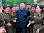 kim-jong-un-dan-perempuannya_20160429_200233.jpg