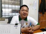 komisioner-kpu-toraja-utara-divisi-data-dan-informasi-simeon-sarira.jpg