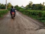 kondisi-jalan-dusun-panjojo-takalar_20171026_103320.jpg