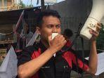 koordinator-lapangan-korlap-muhammad-basri-lampe-saat.jpg