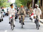 kostum-melintasi-jl-jenderal-dr-sam-ratulangi-dalam-perayaan-karnaval-kemerdekaan-makassar-1.jpg<pf>kostum-melintasi-jl-jenderal-dr-sam-ratulangi-dalam-perayaan-karnaval-kemerdekaan-makassar-2.jpg<pf>kostum-melintasi-jl-jenderal-dr-sam-ratulangi-dalam-perayaan-karnaval-kemerdekaan-makassar-3.jpg<pf>kostum-melintasi-jl-jenderal-dr-sam-ratulangi-dalam-perayaan-karnaval-kemerdekaan-makassar-4.jpg<pf>kostum-melintasi-jl-jenderal-dr-sam-ratulangi-dalam-perayaan-karnaval-kemerdekaan-makassar-5.jpg