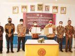 kpu-dan-pemkab-torut-mou-desa-peduli-pemilu-dan-pemilihan-kamis-1982021.jpg